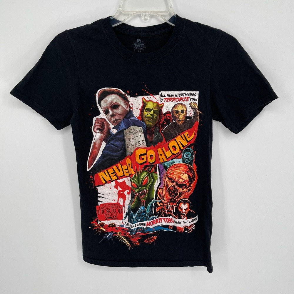Universal Studios Adult Black HHN 2022 Never Go Alone Graphic T-Shirt Size‎ XS
